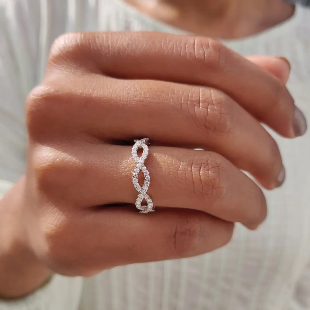 0.88CT Round Cut VVS Moissanite S925 Silver Twisted Wedding Band