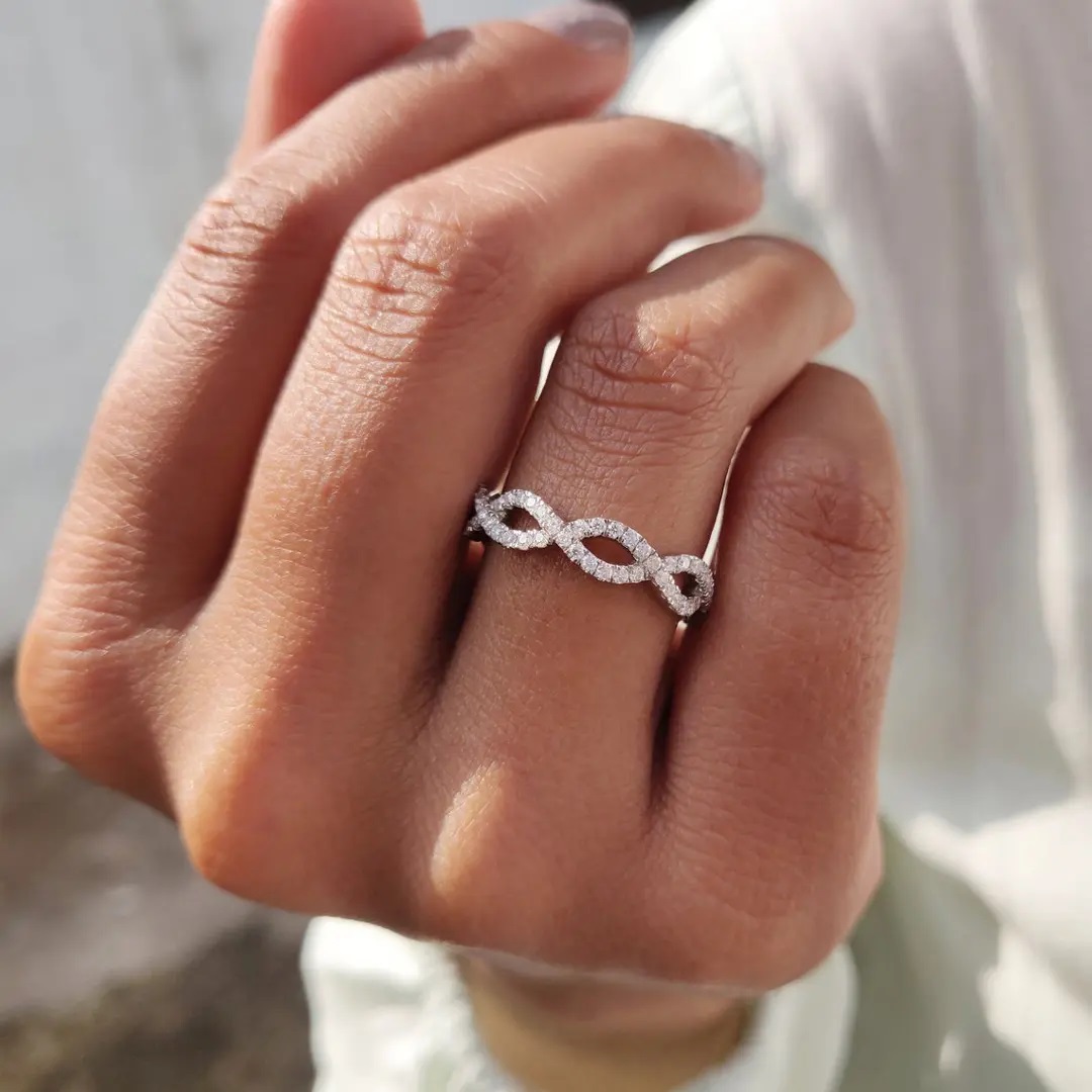 0.88CT Round Cut VVS Moissanite S925 Silver Twisted Wedding Band