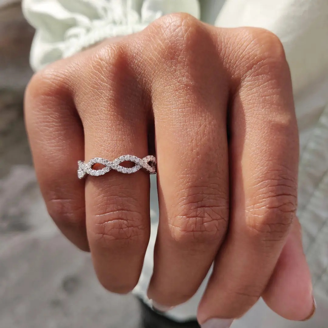 0.88CT Round Cut VVS Moissanite S925 Silver Twisted Wedding Band