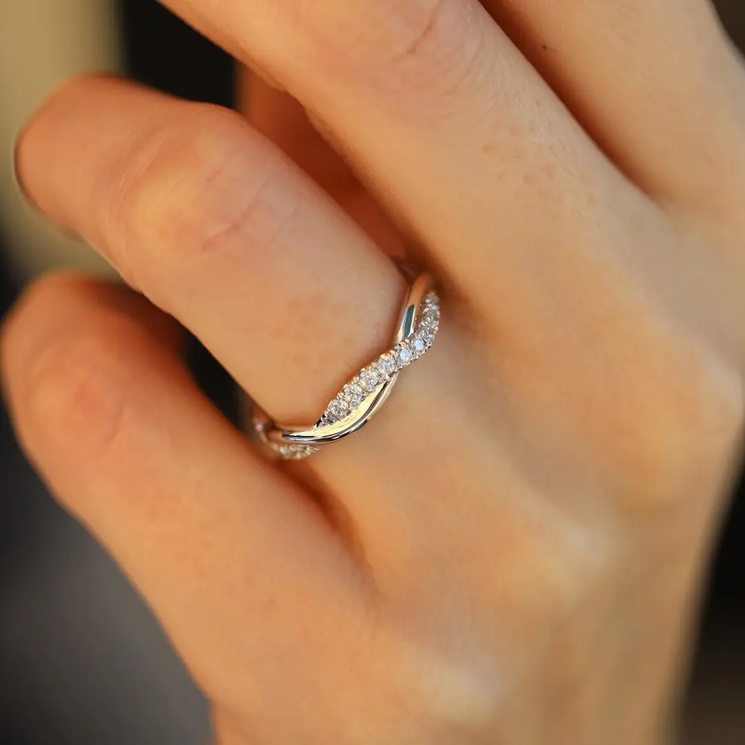 0.36CT Round Cut VVS Moissanite S925 Silver Twisted Wedding Band