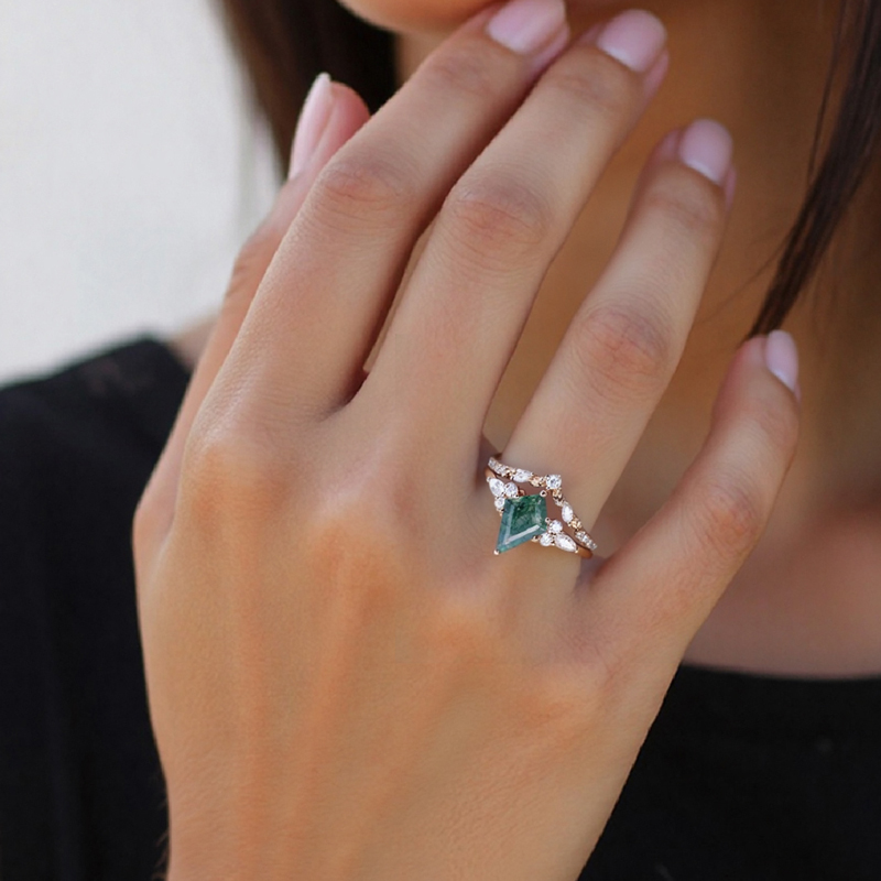 1.68CT Kite Cut Moss Agate & Round Moissanite With Leaf Accents S925 Silver Engagement Ring Set