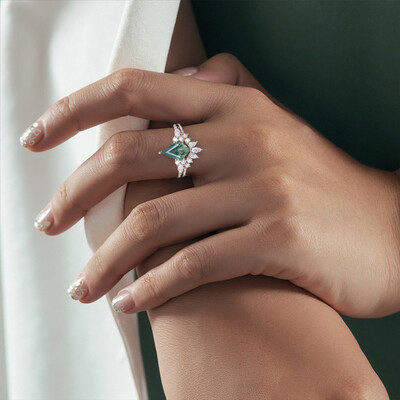 1.73CT Kite Cut Moss Agate & Round Moissanite S925 Silver Engagement Ring Set