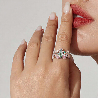 1.545CT Kite Cut Moss Agate & Round Cut Moissanite S925 Silver Nature Inspired Engagement Ring Set