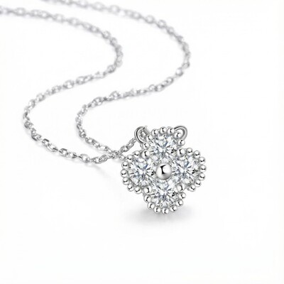 925 Silver VVS Moissanite Four-leaf Clover Pendant Necklace