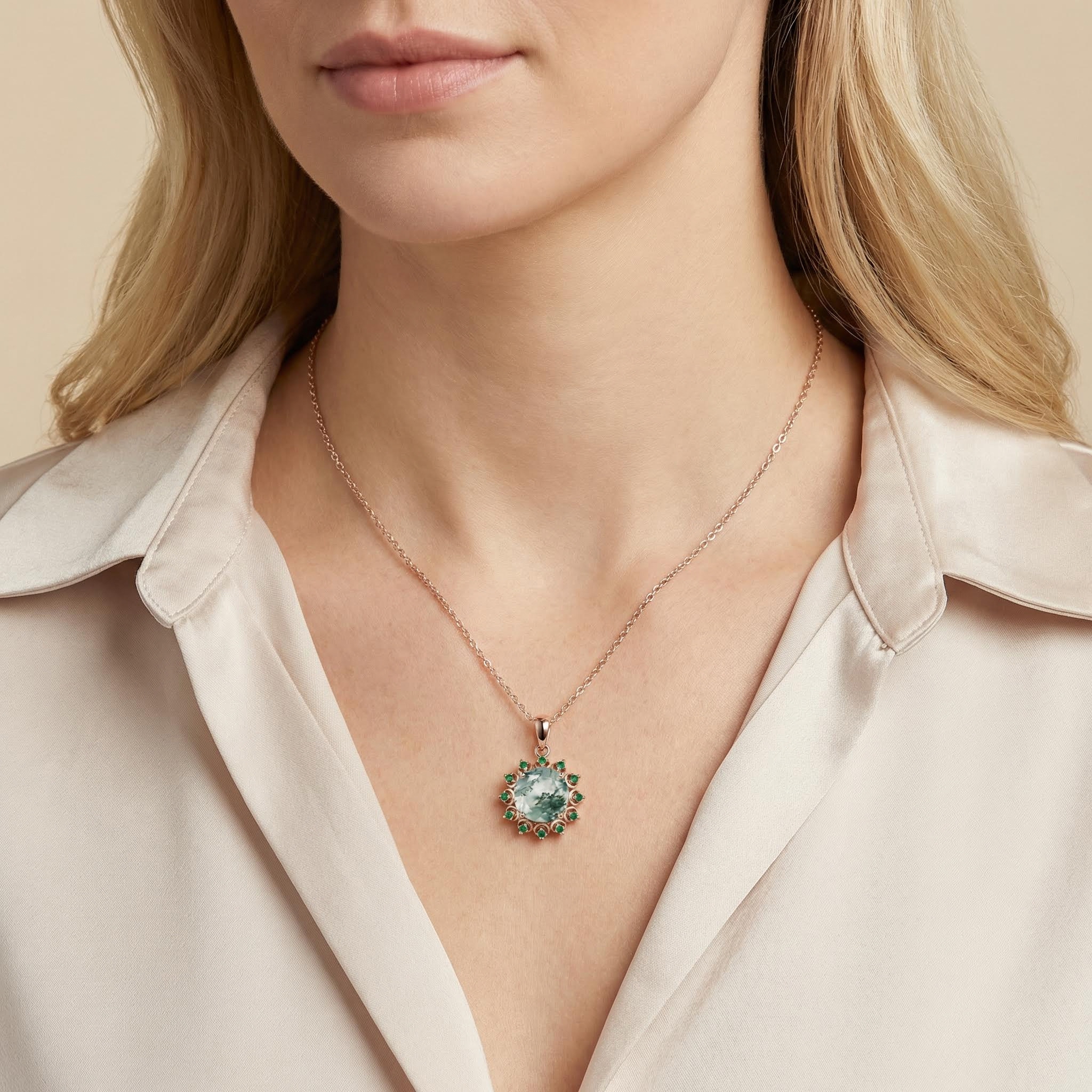 1.06CT Round Cut Moss Agate With Emerald Halo Accents S925 Silver Pendant Necklace