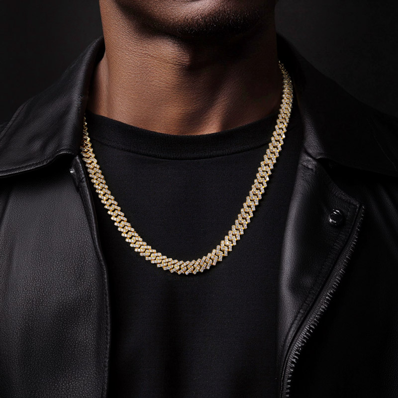 925S & VVS Moissanite 8mm Cuban Link Chain