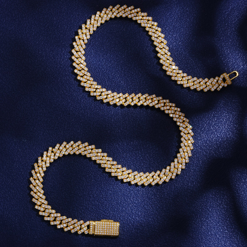 925S & VVS Moissanite 8mm Cuban Link Chain