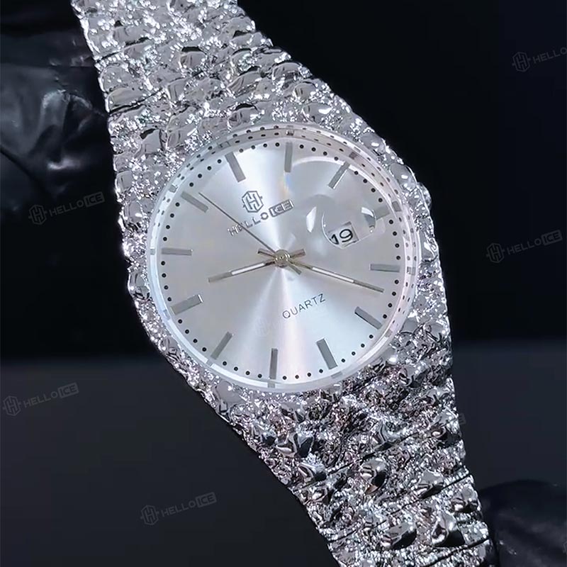 Nugget Date Quartz Watch in Silver