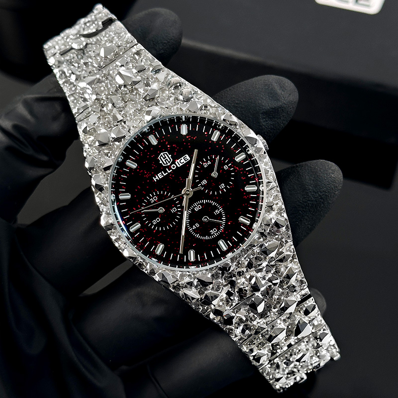 Starlight Dial  Nugget Date Quartz Watch in Silver