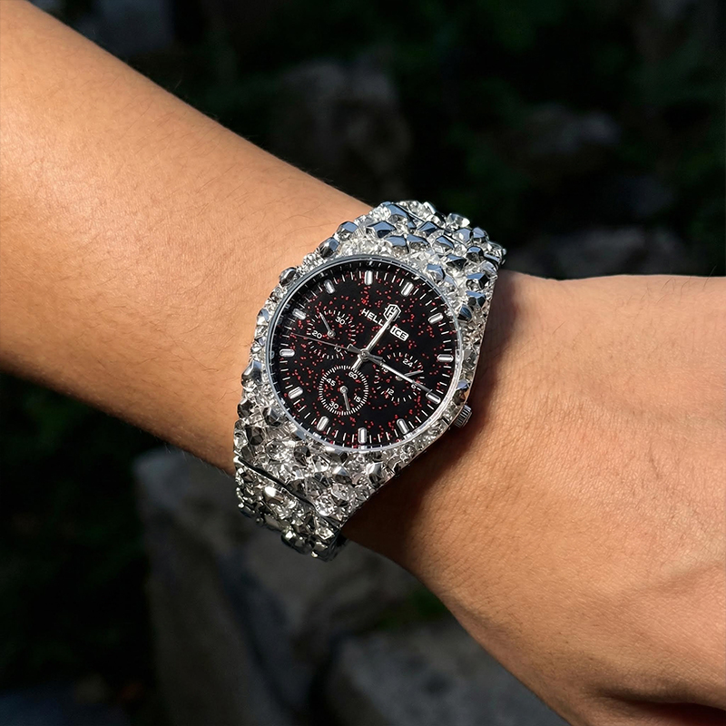 Starlight Dial  Nugget Date Quartz Watch in Silver