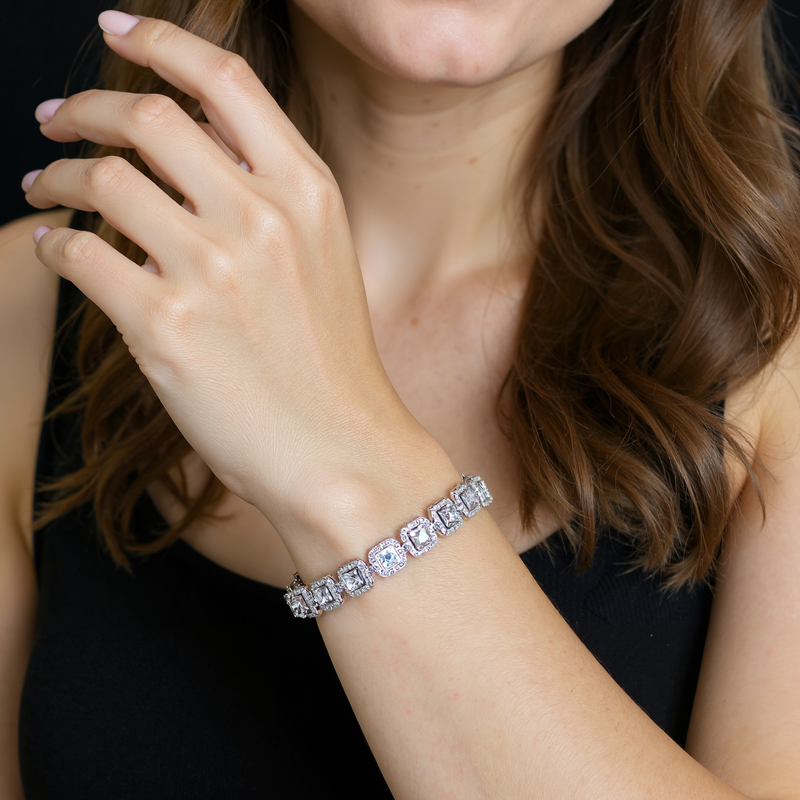 Glamour Princess Cut Bracelet with Halo Sparkles