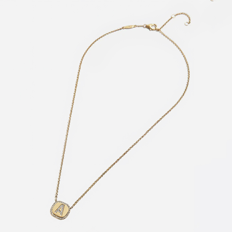 Customized Letter Pendant Necklaces with Diamond