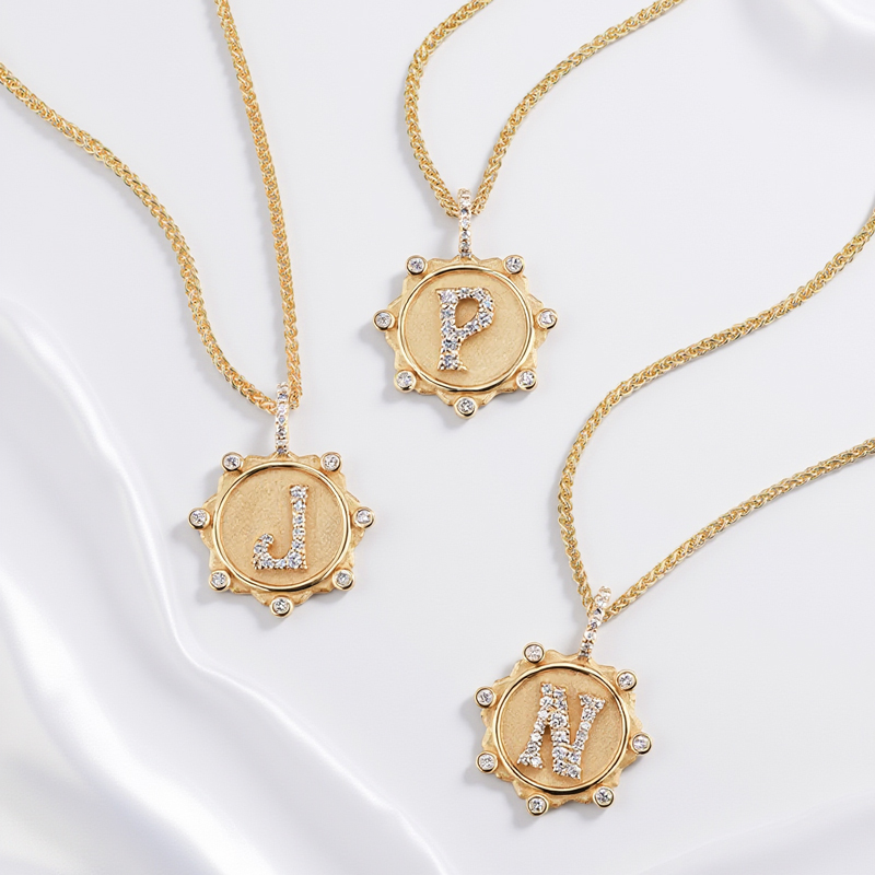 Customizable Letter Pendant Necklace in Gold with Diamond