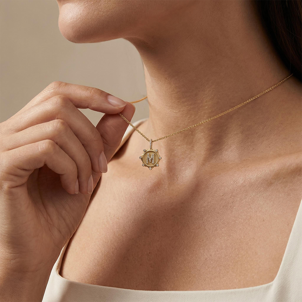 Customizable Letter Pendant Necklace in Gold with Diamond Customizable Letter Pendant Necklace in Gold with Diamond