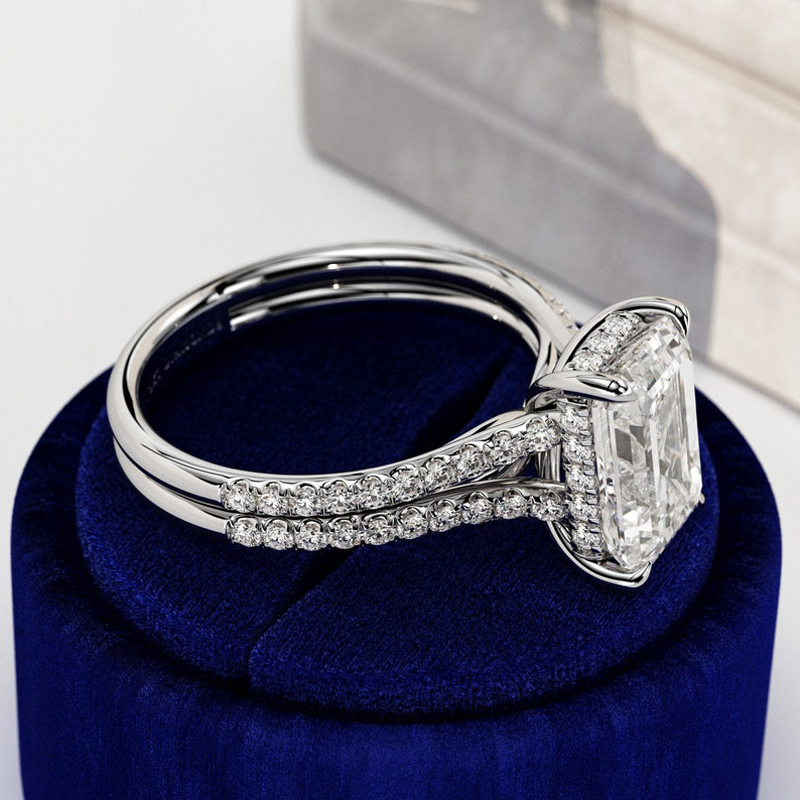 3.84CT Emerald & Round Cut VVS Moissanite S925 Silver Split Shank Engagement Ring