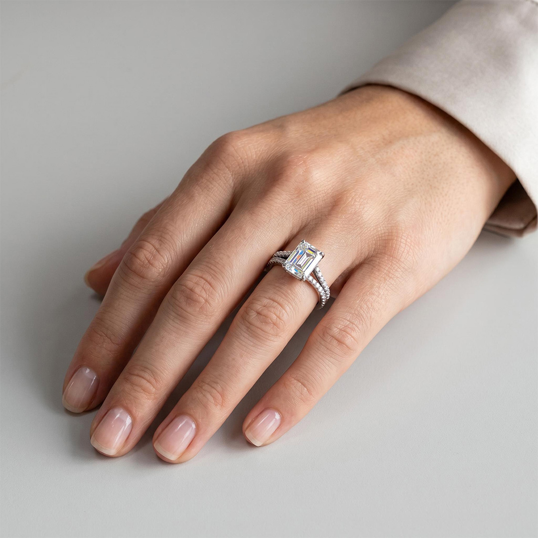 2.29ct. tw. Emerald & Round Cut VVS Moissanite S925 Silver Split Shank Engagement Ring 2.29ct. tw. Emerald & Round Cut VVS Moissanite S925 Silver Split Shank Engagement Ring