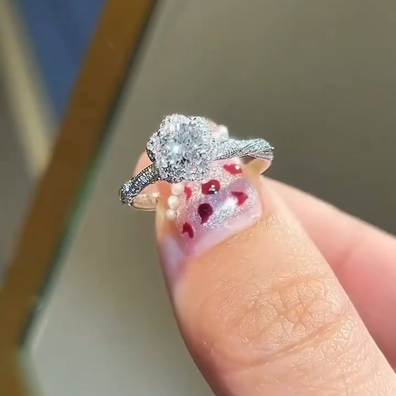 2.05CT Elegant Round Cut VVS Moissanite Twisted Engagement Ring 2.05CT Elegant Round Cut VVS Moissanite Twisted Engagement Ring