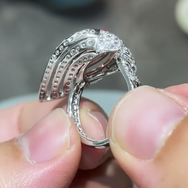 3.2CT Stunning Pink Pear Cut Diamond Engagement Ring 3.2CT Stunning Pink Pear Cut Diamond Engagement Ring