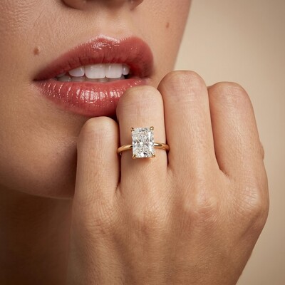 1Ct/2Ct/3Ct/4Ct/5Ct Solitaire Radiant Cut VVS Moissanite Engagement Ring