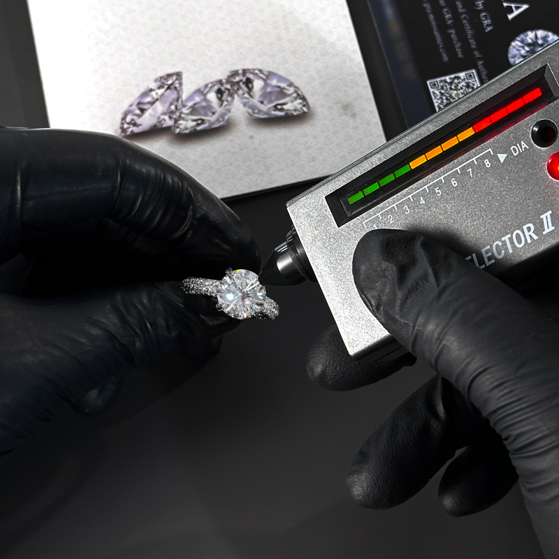 5.6CT Round Cut VVS Moissanite Pave Engagement Ring 5.6CT Round Cut VVS Moissanite Pave Engagement Ring