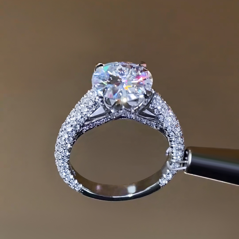 5.6CT Round Cut VVS Moissanite Pave Engagement Ring 5.6CT Round Cut VVS Moissanite Pave Engagement Ring