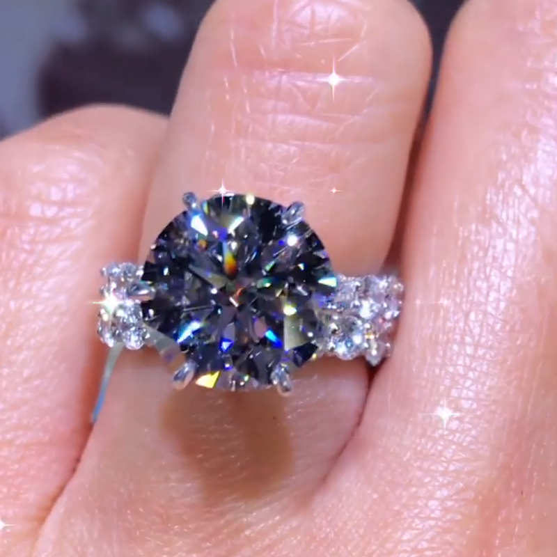 8.5CT Round Cut VVS Moissanite Six Prongs Engagement Ring Set