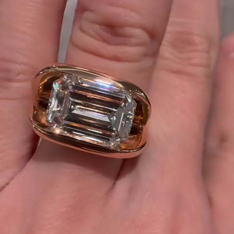 10CT Emerald Cut VVS Moissanite Solitaire Engagement Ring