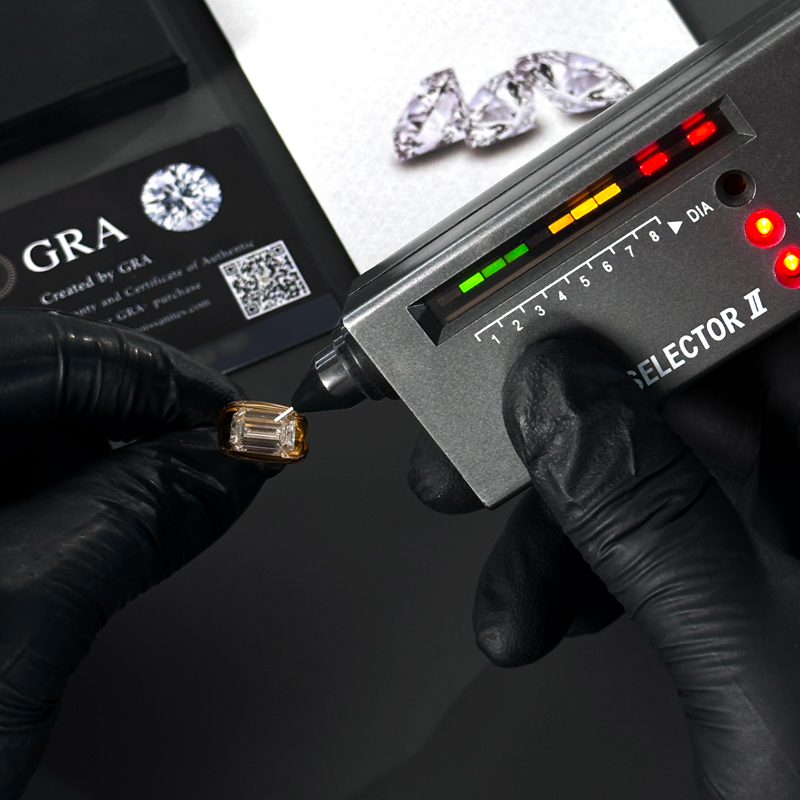 10CT Emerald Cut VVS Moissanite Solitaire Engagement Ring