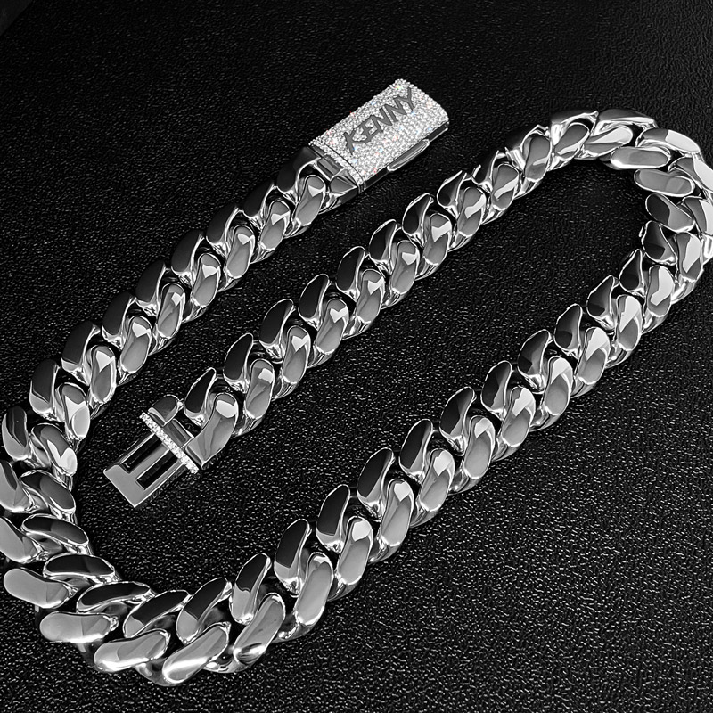 22mm 925S & VVS Moissanite Box Clasp Stainless Steel Cuban Chain 22mm 925S & VVS Moissanite Box Clasp Stainless Steel Cuban Chain