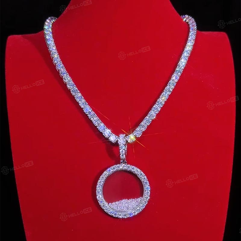 White/Blue/Purple Icy-Filled Disc Pendant White/Blue/Purple Icy-Filled Disc Pendant