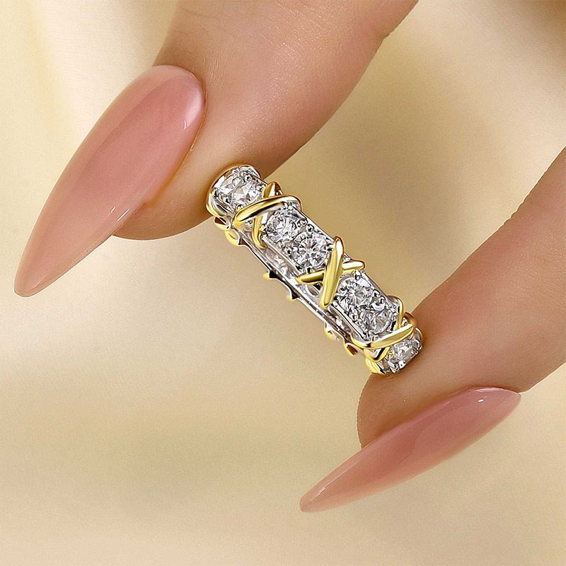 Round Cut VVS Moissanite Pave Wedding Band Round Cut VVS Moissanite Pave Wedding Band