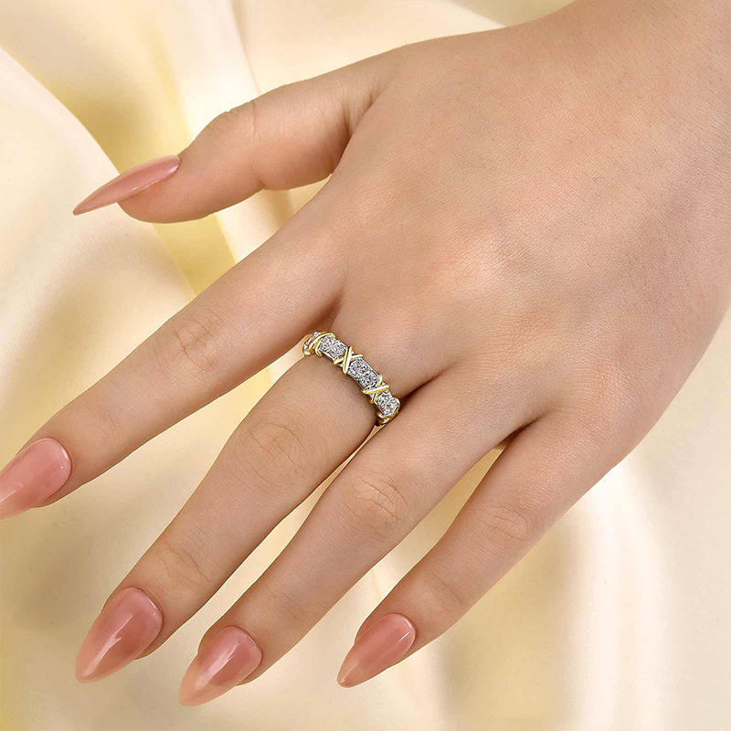 Round Cut VVS Moissanite Pave Wedding Band Round Cut VVS Moissanite Pave Wedding Band