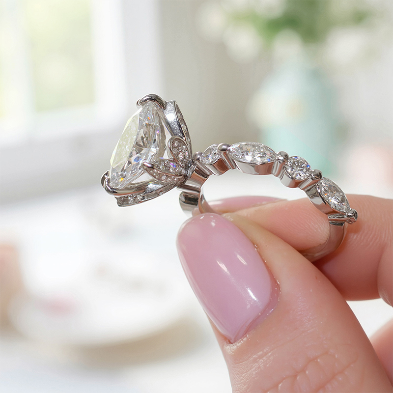 3.66CT Oval Cut VVS Moissanite Halo Engagement Ring