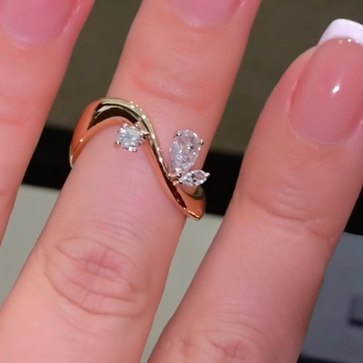 0.75CT Multi-Shaped VVS Moissanite Wavy Band Ring