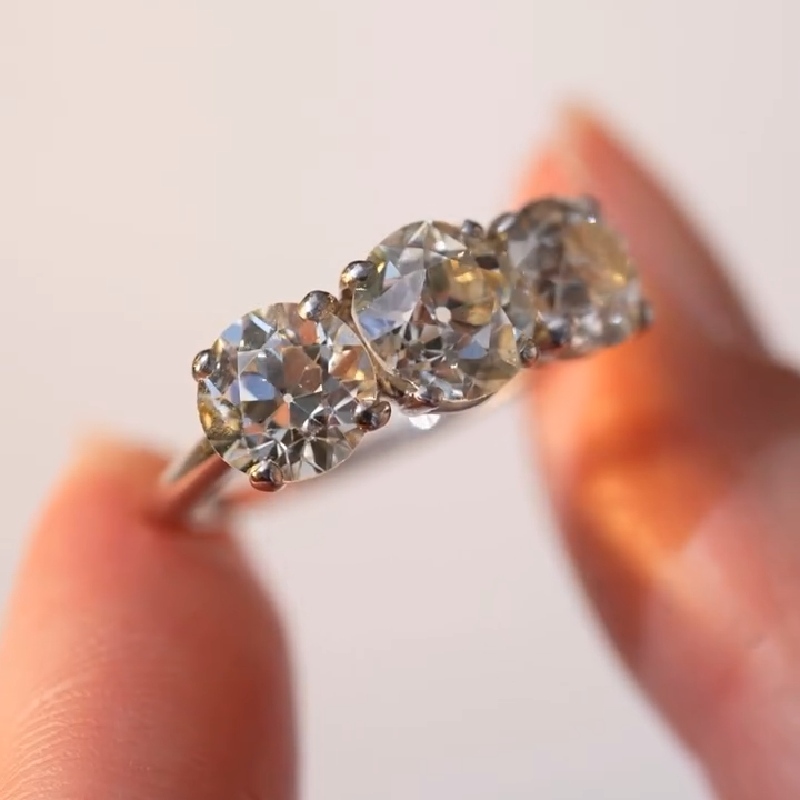 2.5CT Round Cut VVS Moissanite Three Stone Engagement Ring