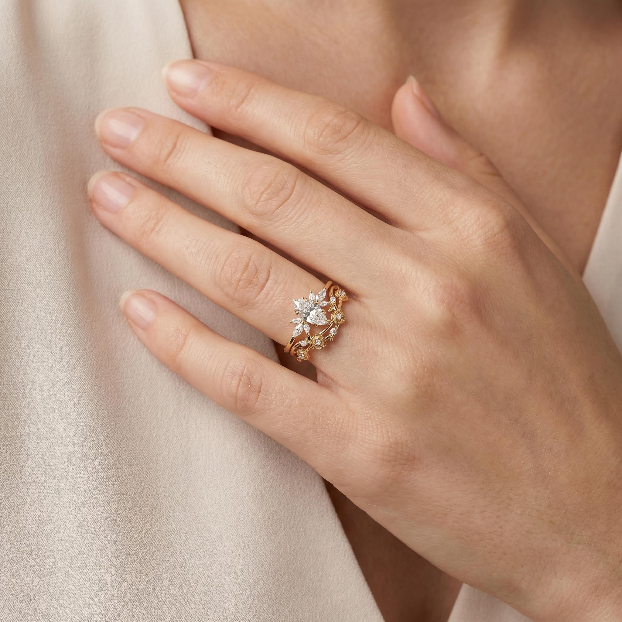 2.8CT Marquise Cut with Floral Accents VVS Moissanite Engagement Ring Set 2.8CT Marquise Cut with Floral Accents VVS Moissanite Engagement Ring Set