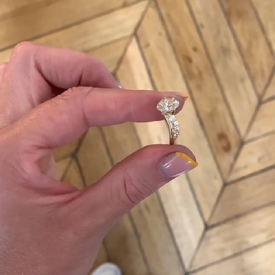 7.8CT Oval Cut VVS Moissanite Twisted Engagement Ring