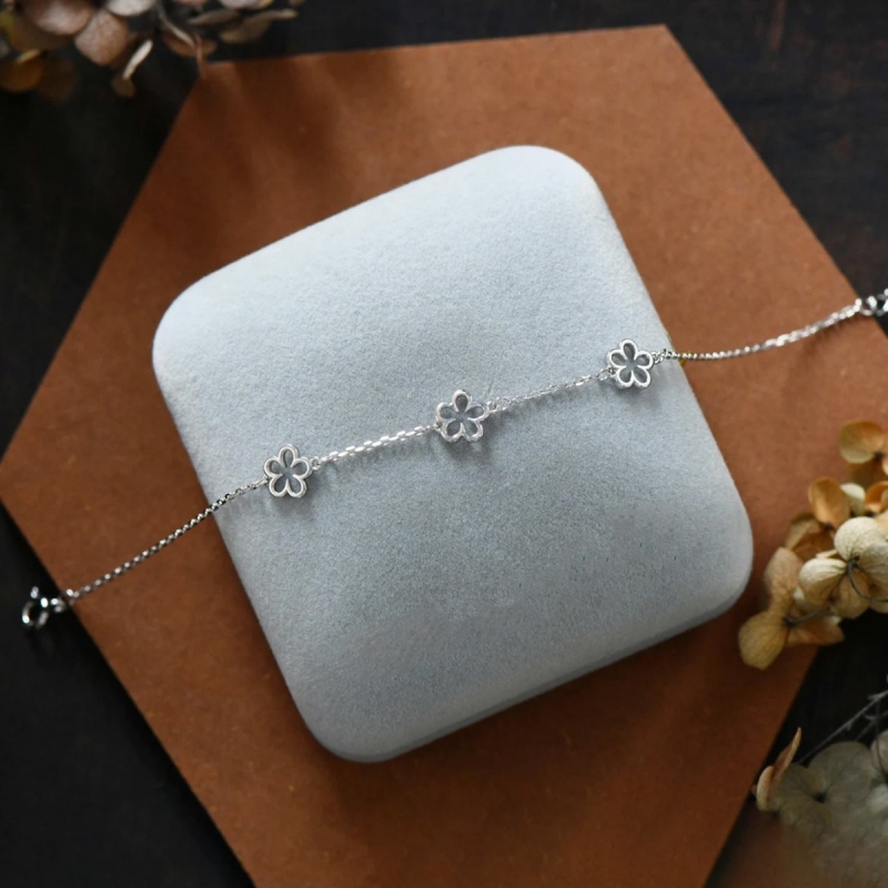 S925 Silver Light Luxury Flower Bracelet