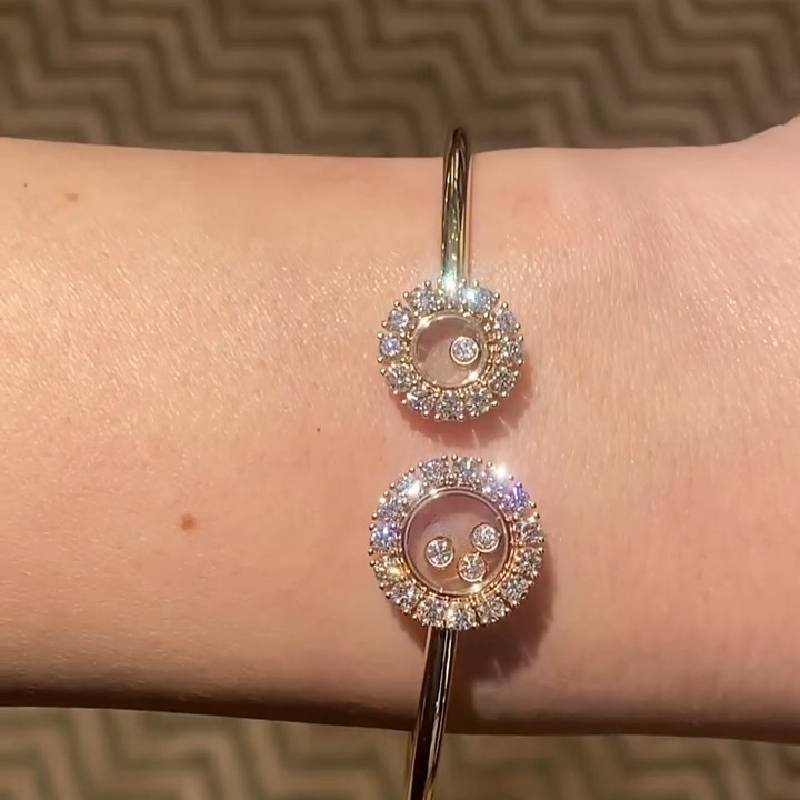 Double Round Shaped Floating Diamonds Bracelet
