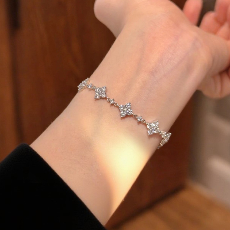 VVS Moissanite S925 Silver Four Leaf Clover Bracelet