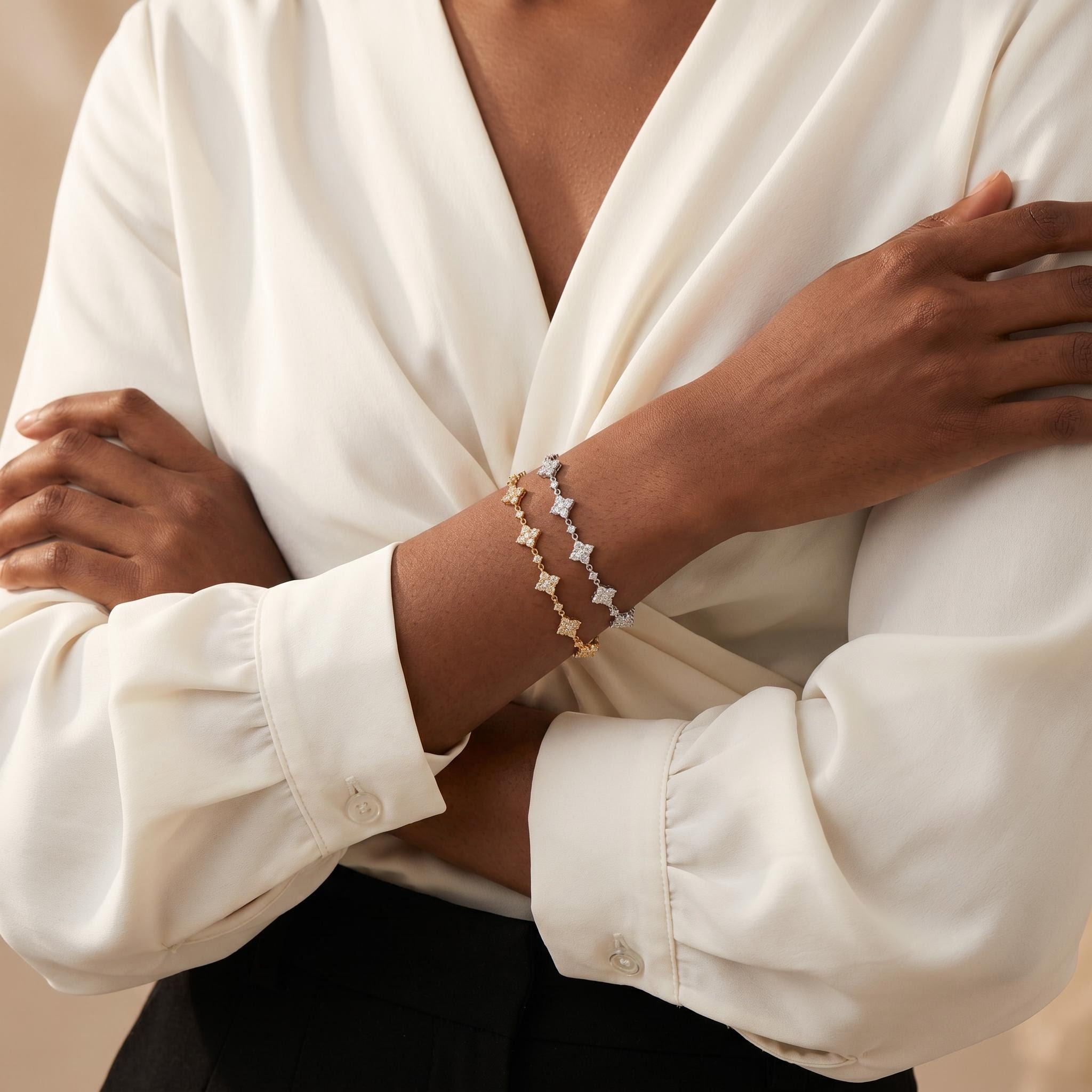 VVS Moissanite S925 Silver Four Leaf Clover Bracelet VVS Moissanite S925 Silver Four Leaf Clover Bracelet