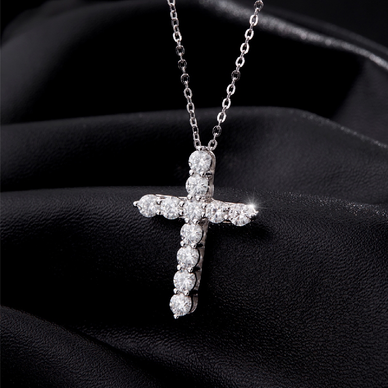 VVS Moissanite S925 Silver Cross Pendant Necklace