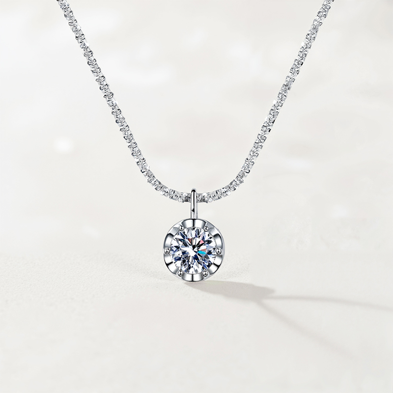 0.5CT/1CT/2CT VVS Moissanite Round Cut Pendant with Sparkling Gypsophila S925 Silver Necklace