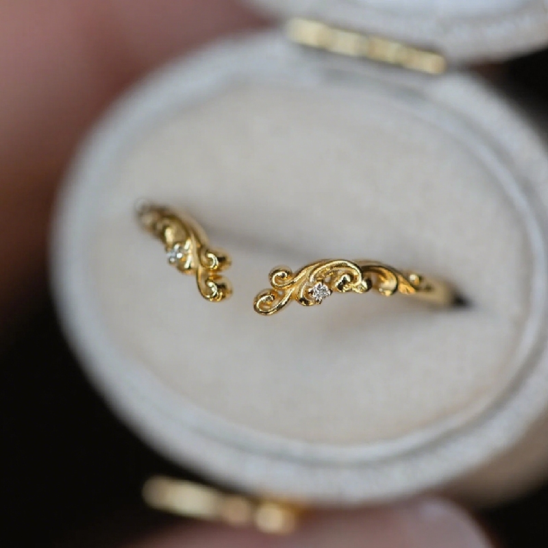 Open Filigree Wedding Band