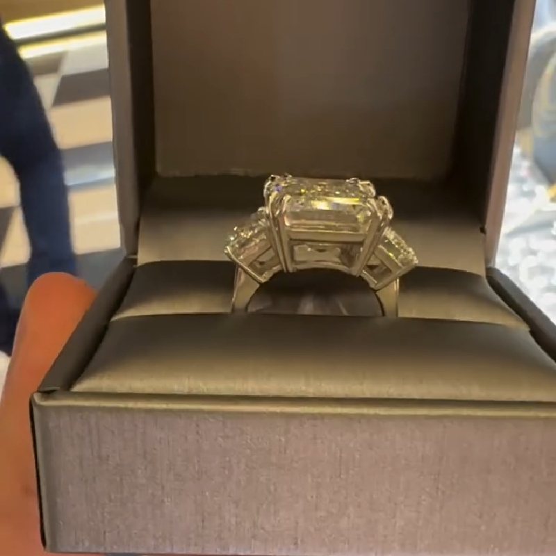 4.78CT Emerald Cut VVS Moissanite Three Stone Engagement Ring