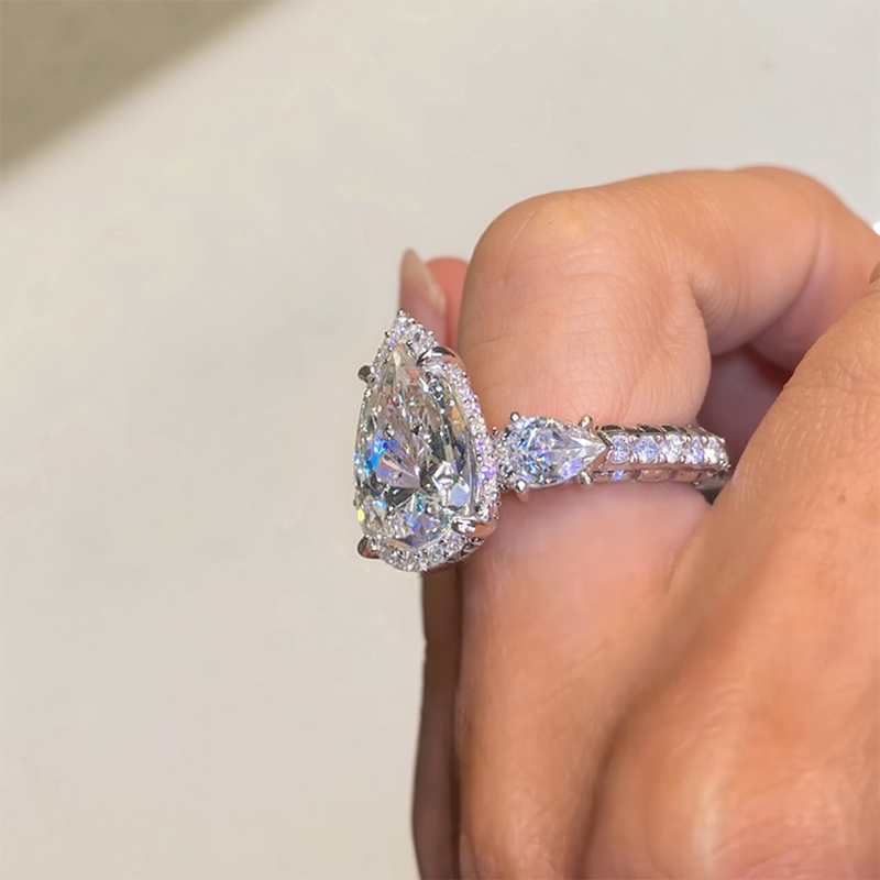 4.2CT Pear Cut VVS Moissanite Three Stone Engagement Ring