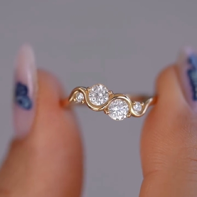 1.06CT Round Cut VVS Moissanite Wave-Set Engagement Ring