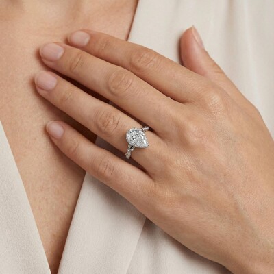 4.6CT Pear Cut VVS Moissanite Halo Engagement Ring