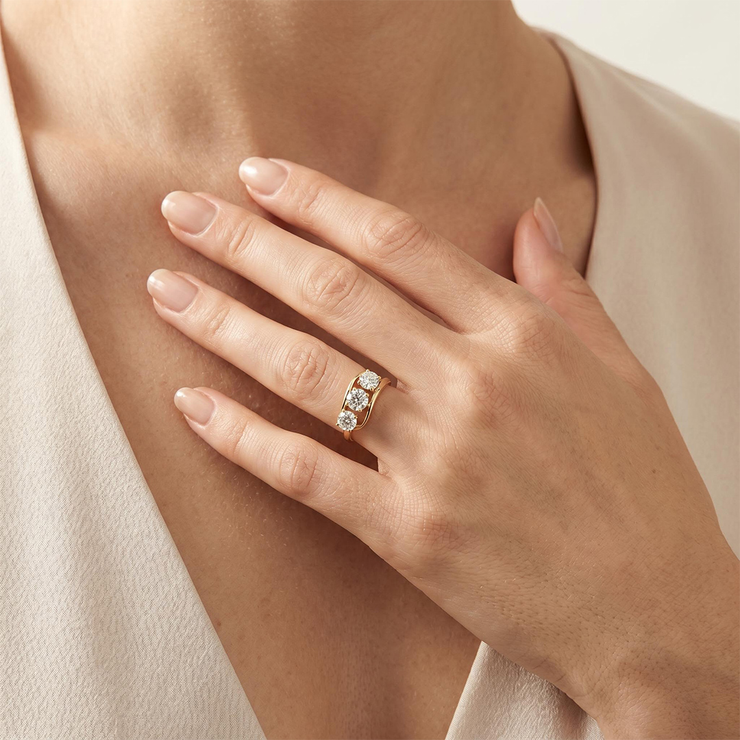 1.8CT Round Cut VVS Moissanite Engagement Ring