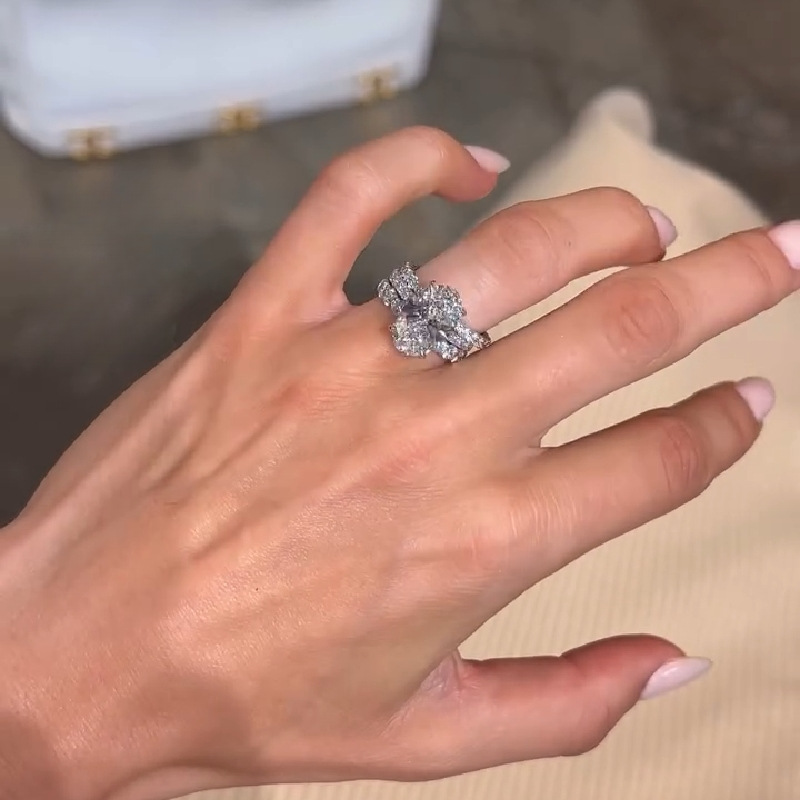 3.9CT Oval Cut VVS Moissanite Pave Engagement Ring Set